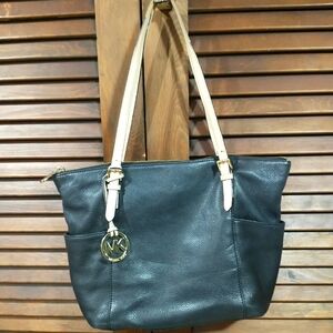 Michael Kors Black Jet Set Purse Bag Tote Shoulder Bag